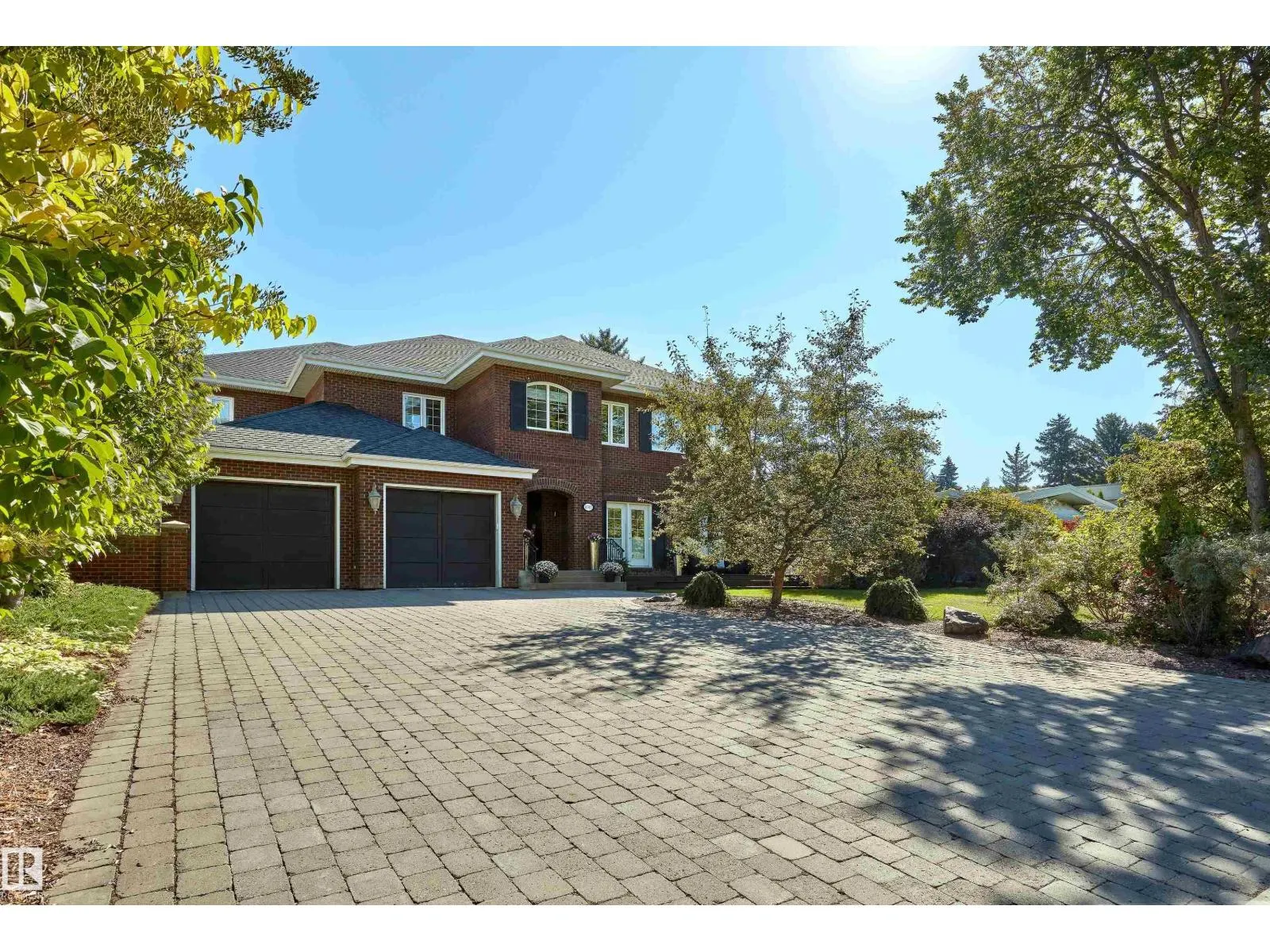 8311 120 ST NW