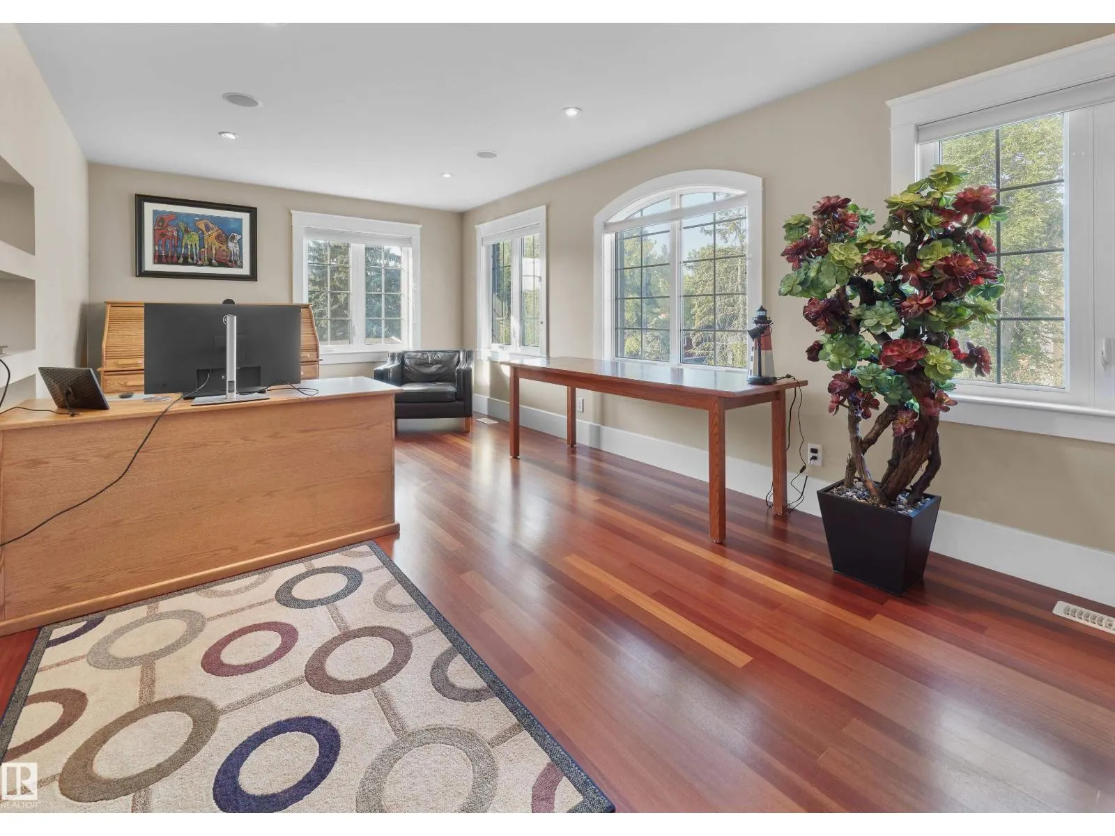 8311 120 ST NW