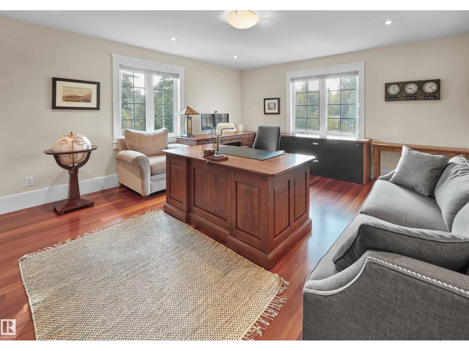 8311 120 ST NW