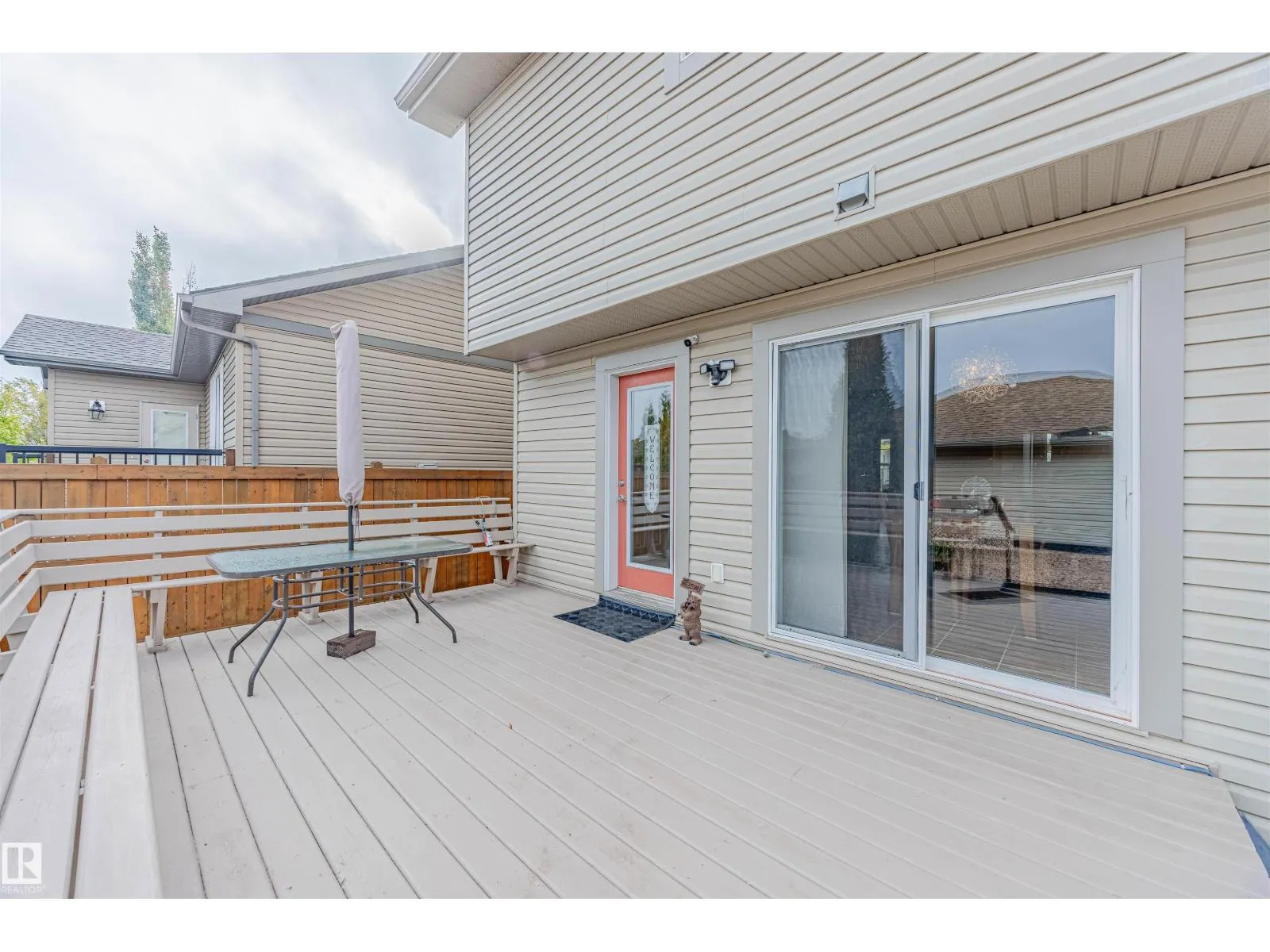 19 CLEARWATER LN