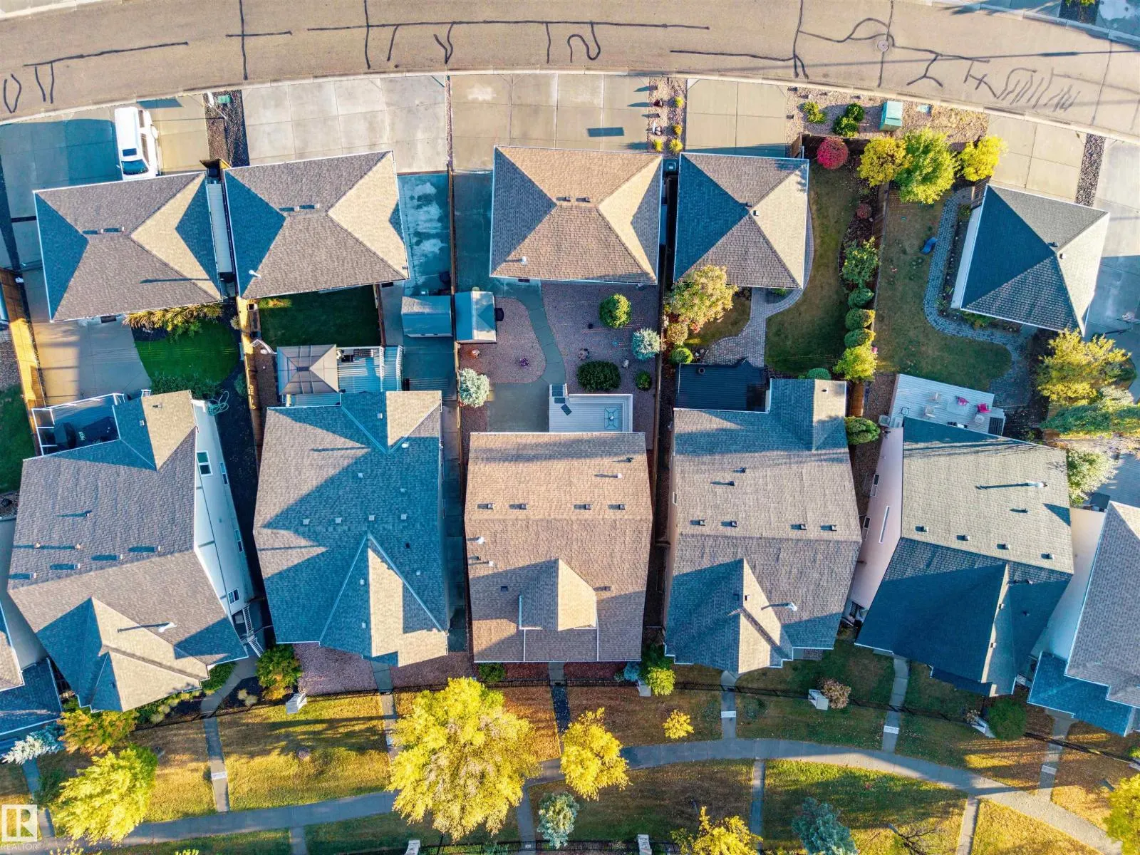 19 CLEARWATER LN