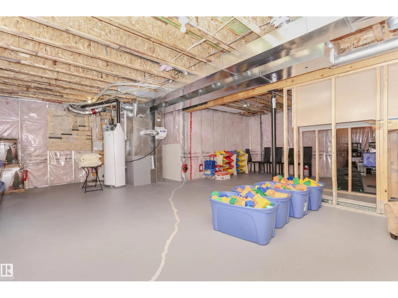 12936 201 ST NW