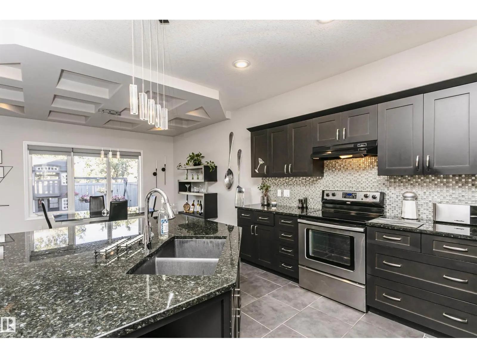 12936 201 ST NW