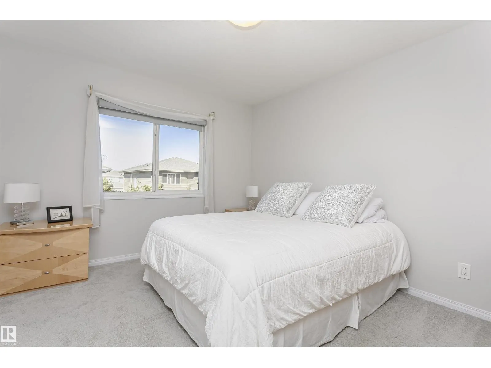 12936 201 ST NW
