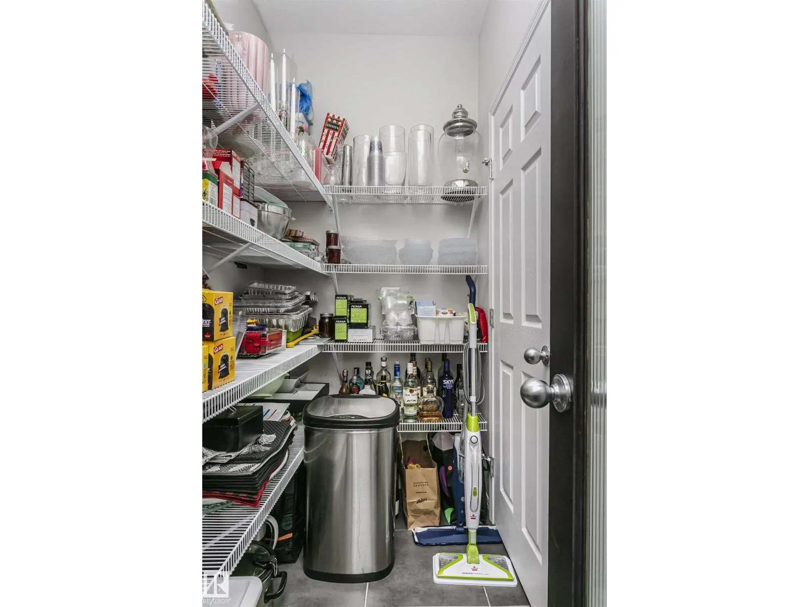 12936 201 ST NW