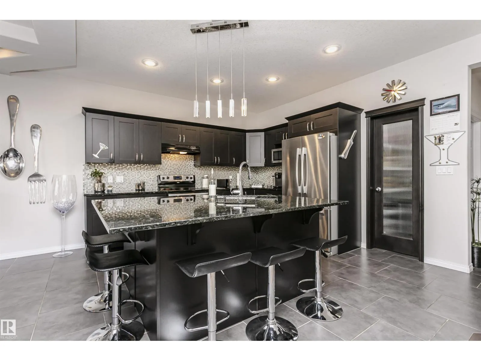 12936 201 ST NW