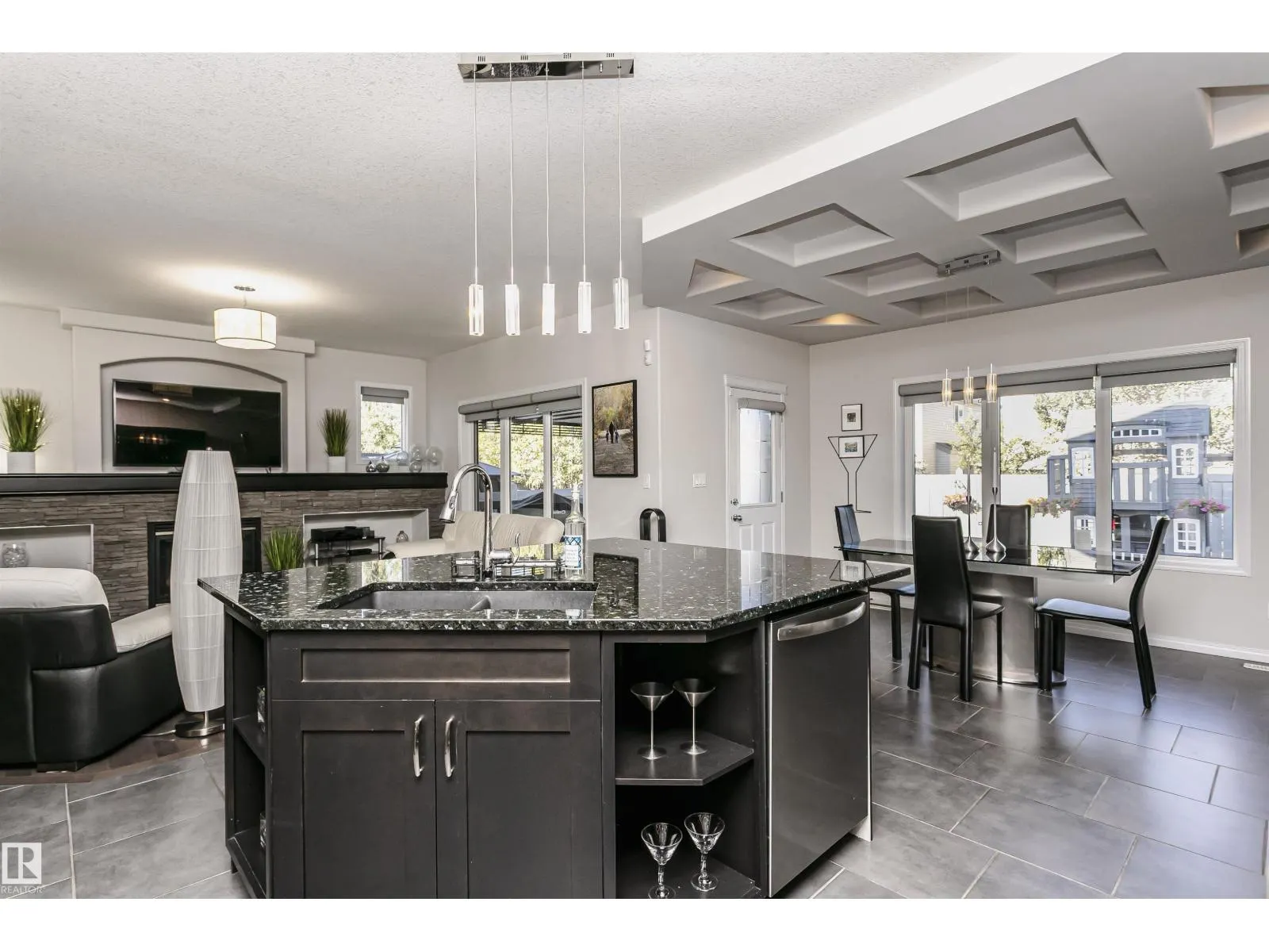 12936 201 ST NW