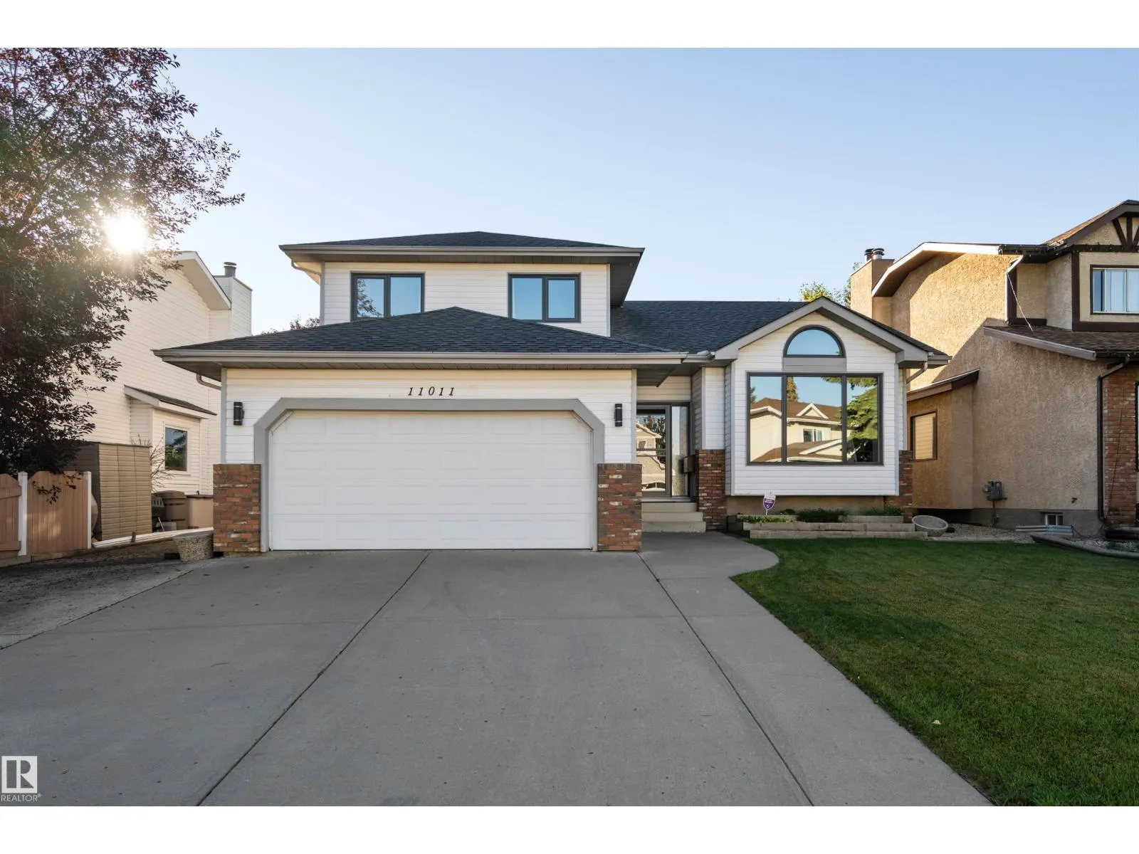 11011 11 AV NW