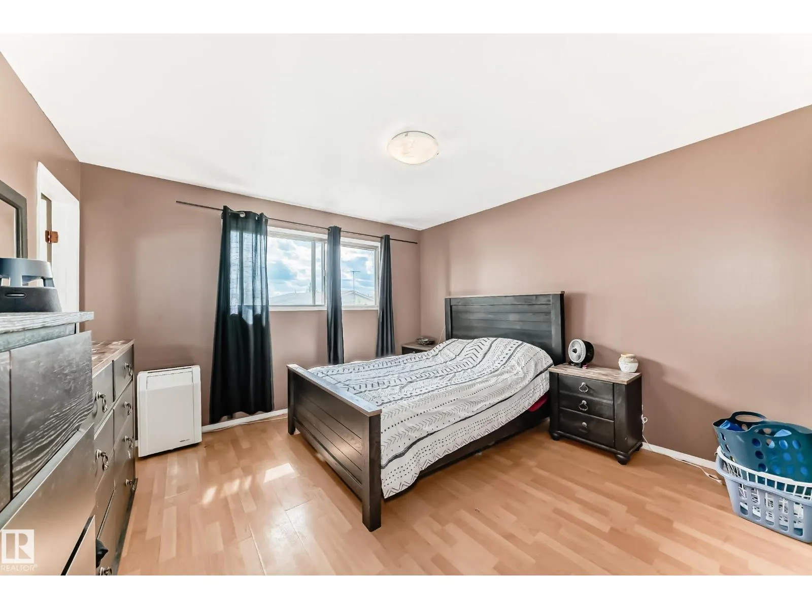 5044 45 ST