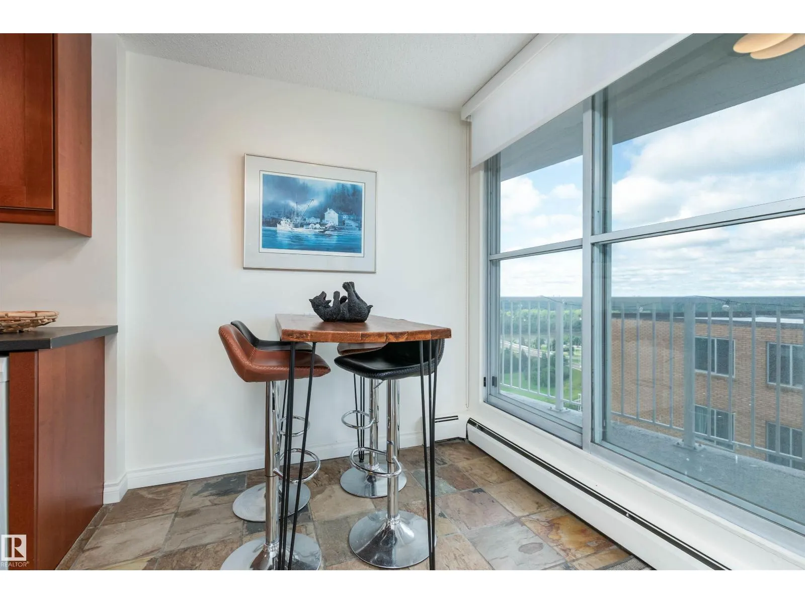 #801 12141 Jasper AV NW