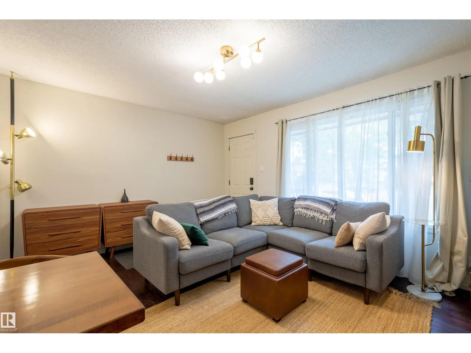10455 163 ST NW