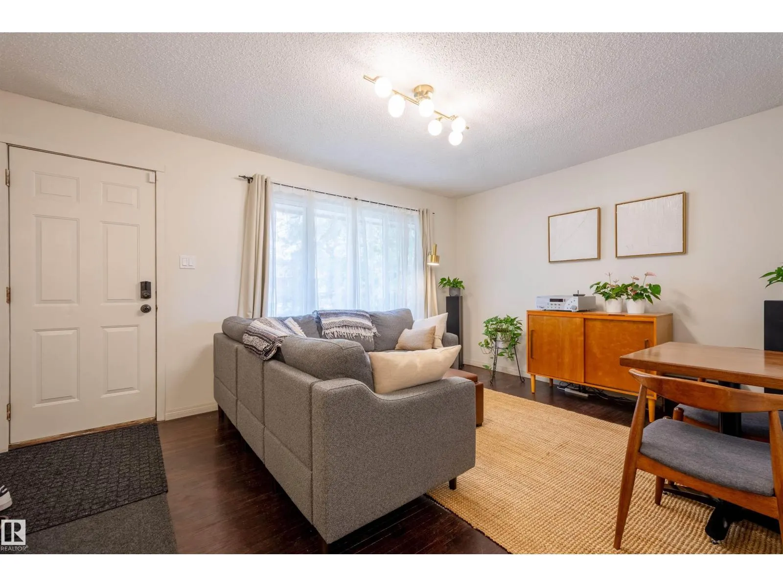 10455 163 ST NW
