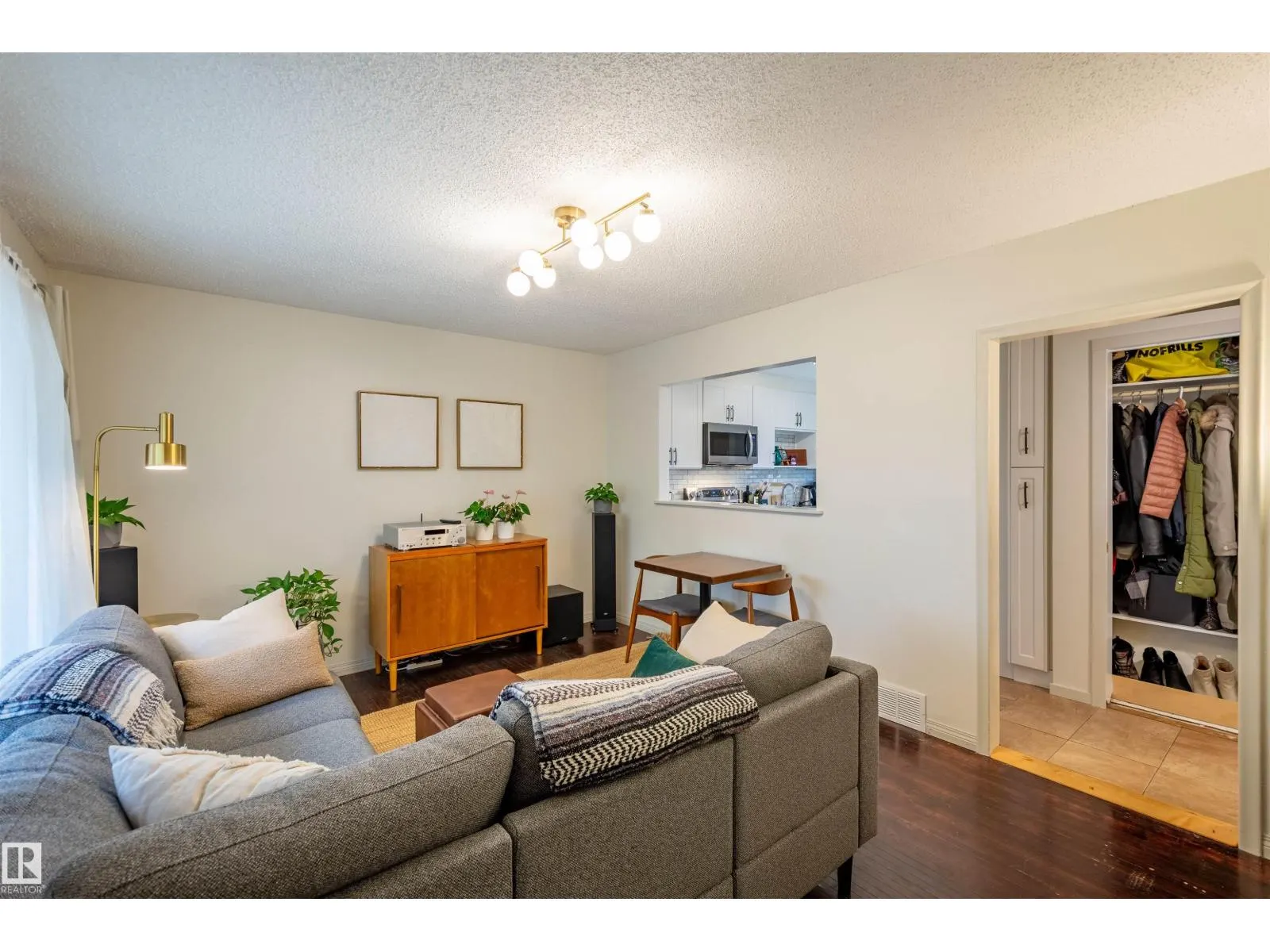 10455 163 ST NW