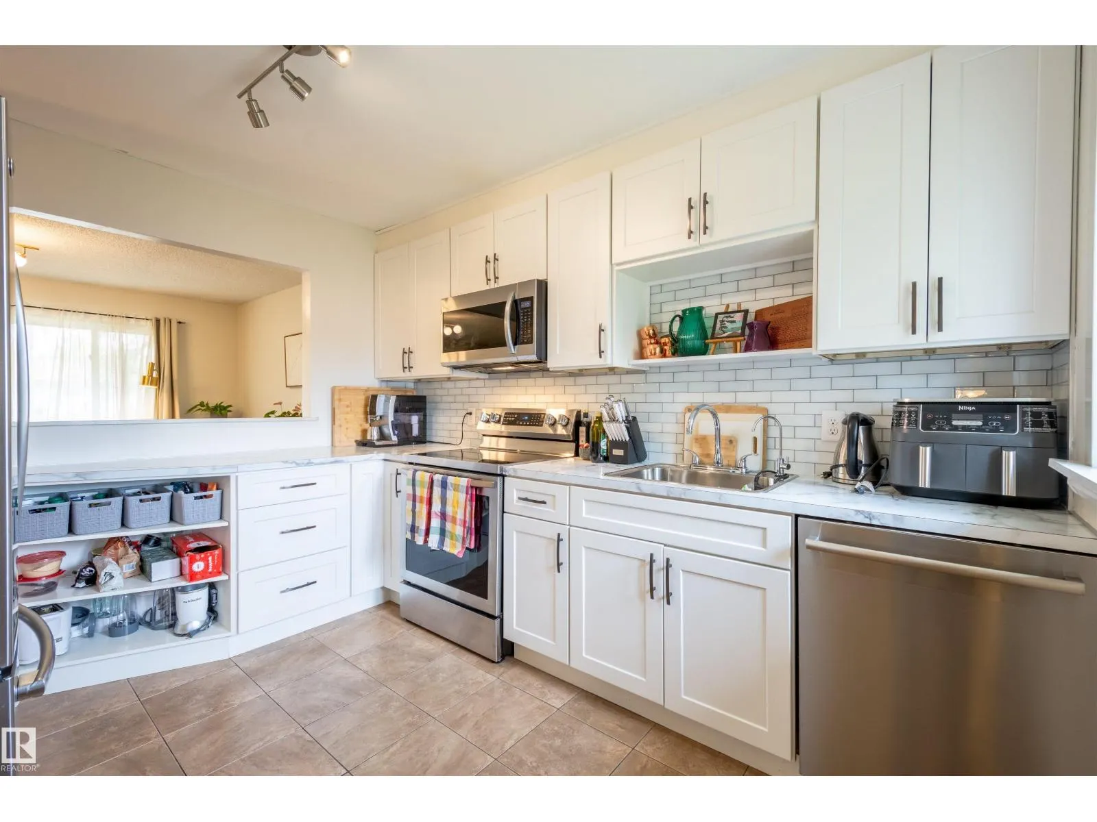 10455 163 ST NW