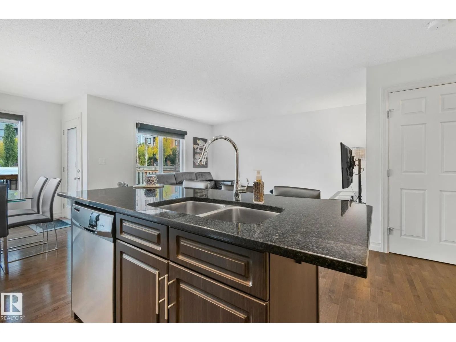 13410 166 AV NW NW