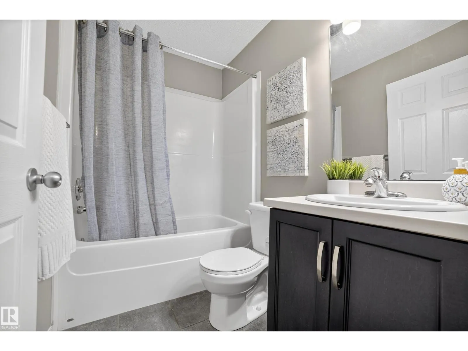 #133 3305 ORCHARDS LINK LI SW