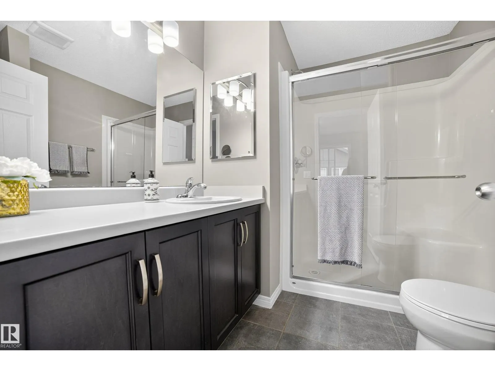 #133 3305 ORCHARDS LINK LI SW