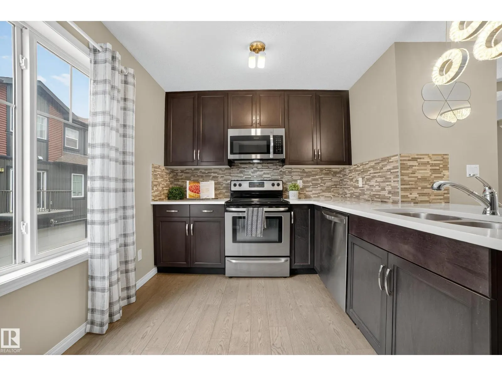 #133 3305 ORCHARDS LINK LI SW