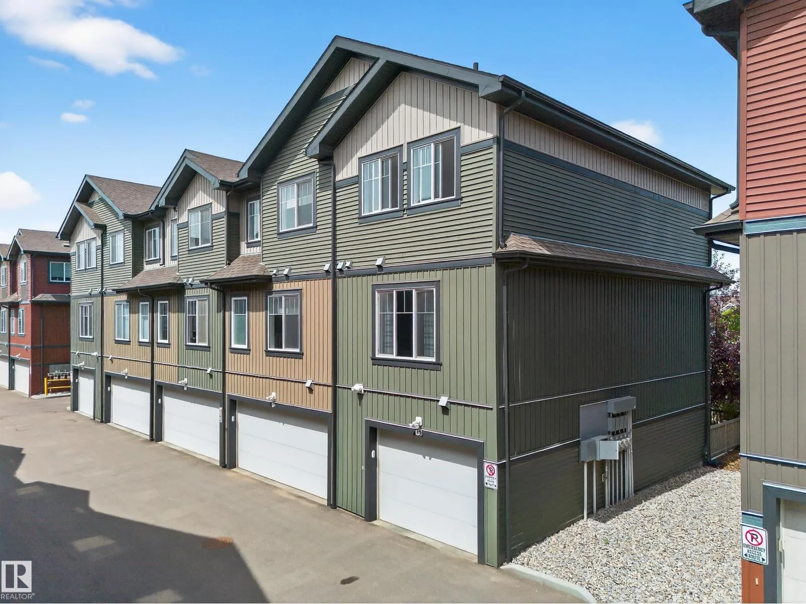 #133 3305 ORCHARDS LINK LI SW
