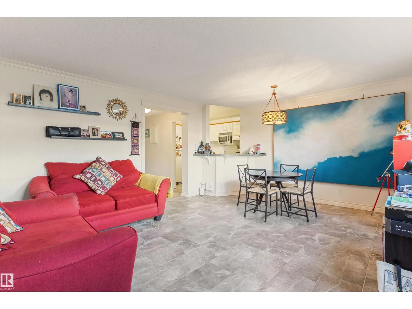 #104 7816 106 AV NW