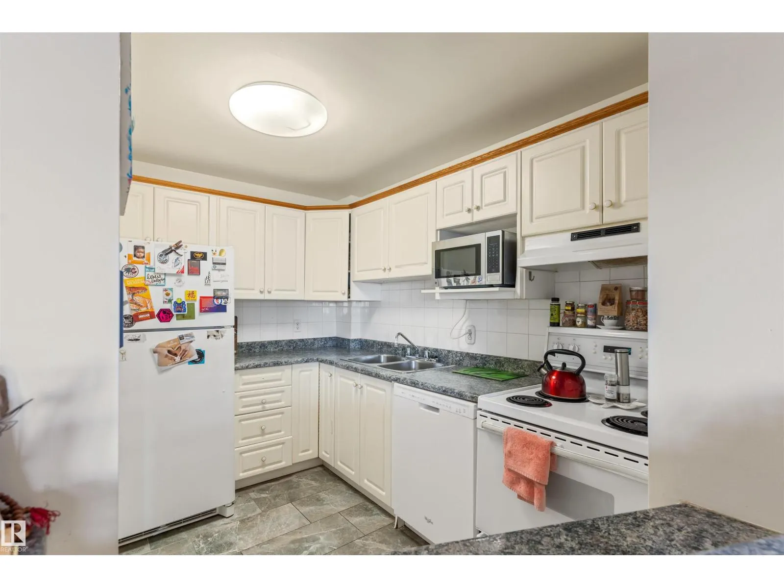 #104 7816 106 AV NW