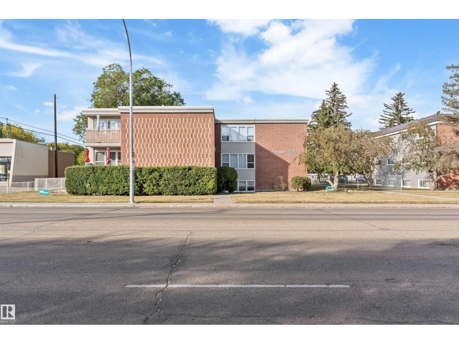 #104 7816 106 AV NW