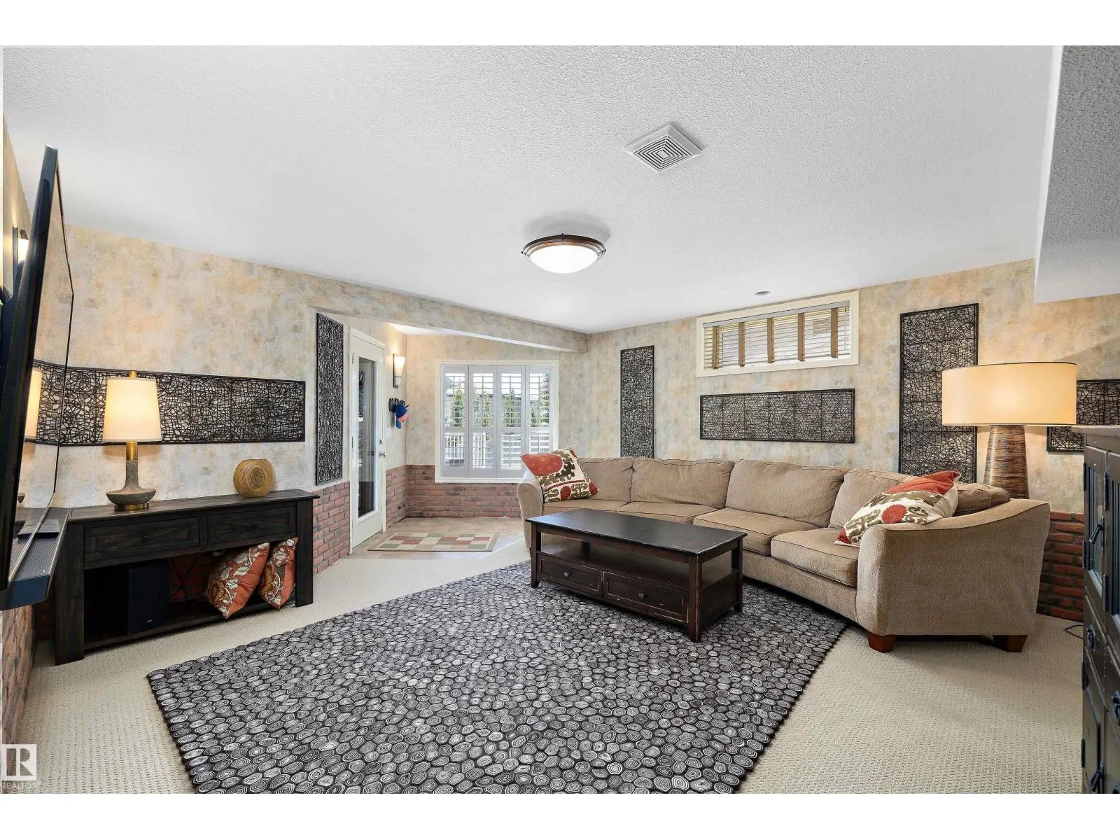68 GREYSTONE CR
