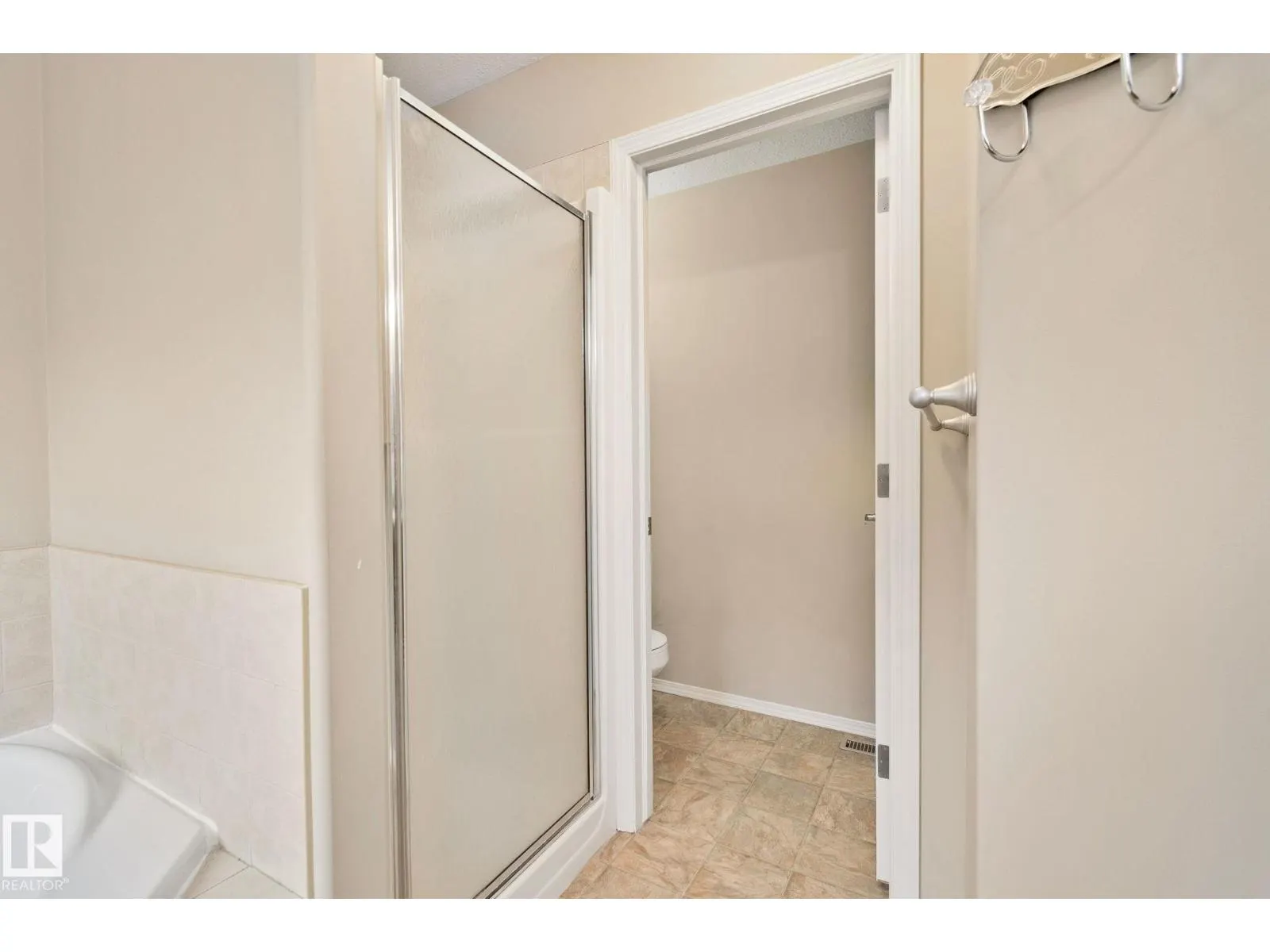 61 RUE MONETTE