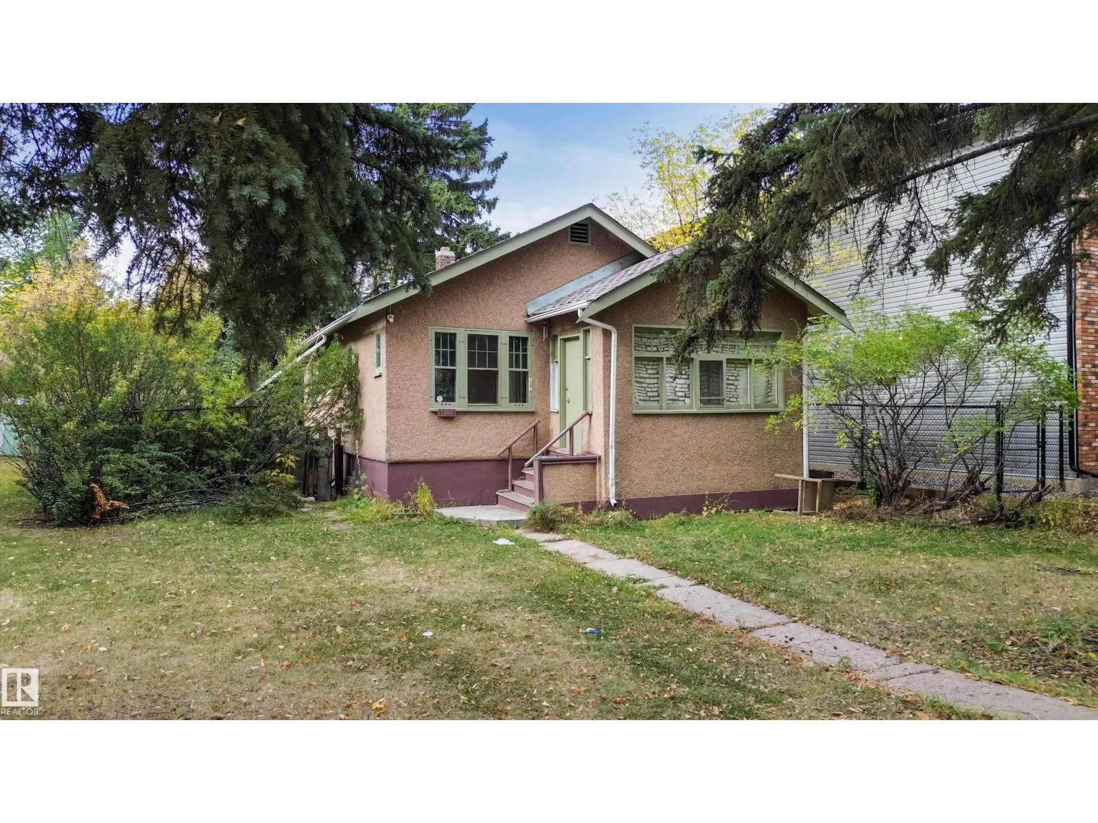10822 107 ST NW