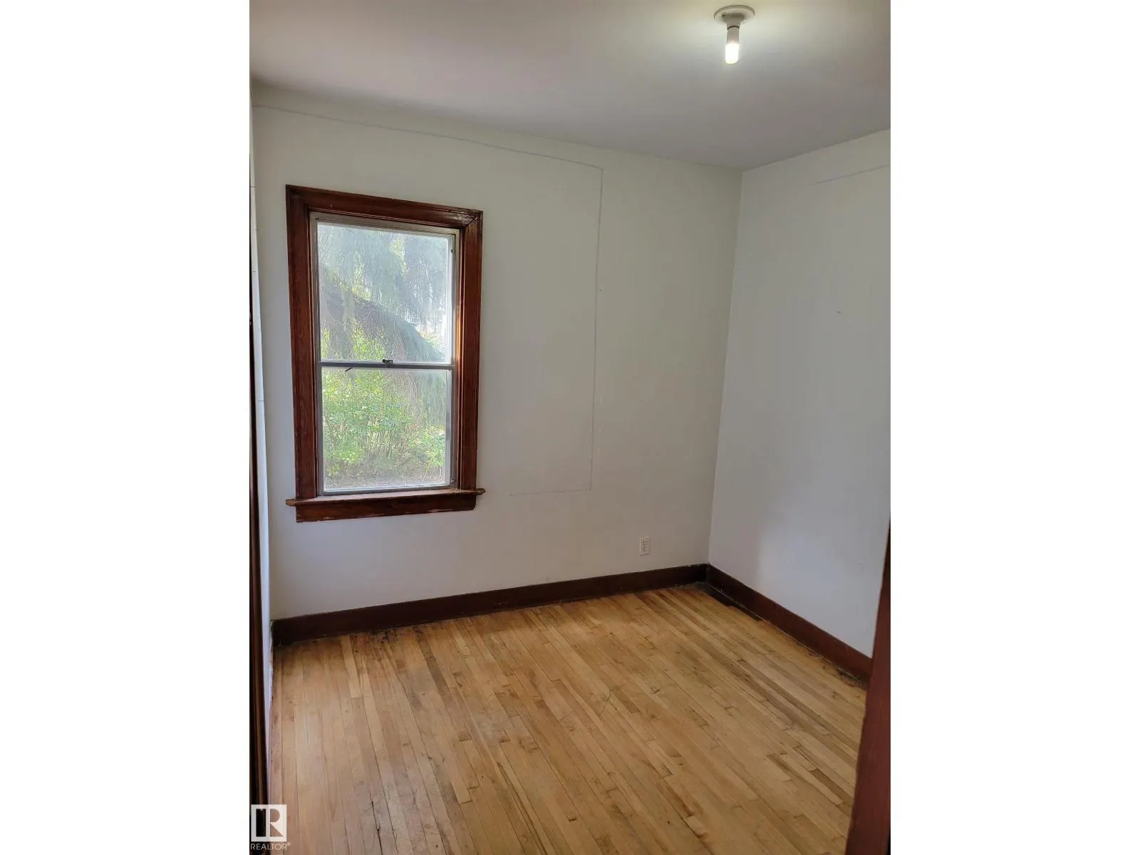 10822 107 ST NW