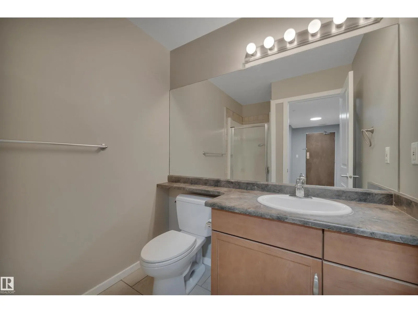 #201 9910 111 ST NW