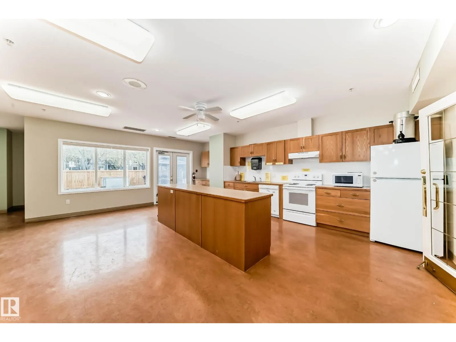 #134 78 MCKENNEY AV