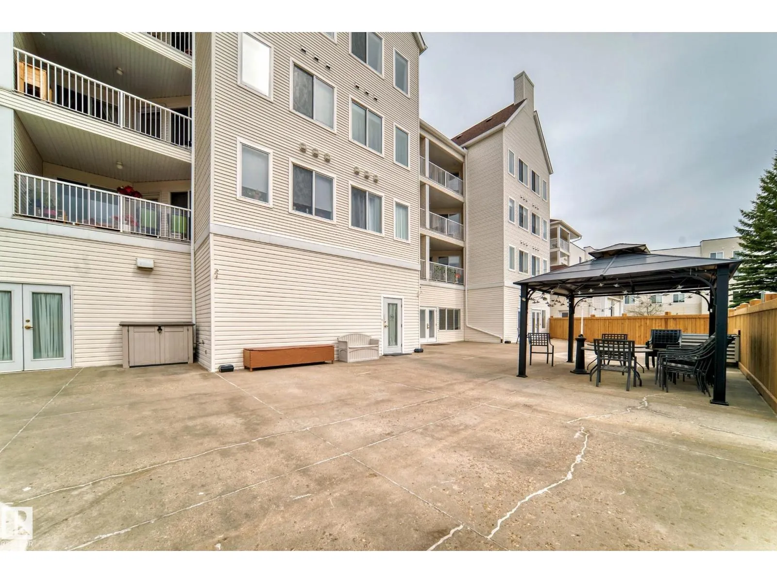 #134 78 MCKENNEY AV
