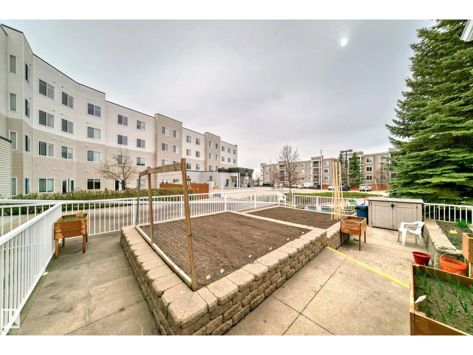 #134 78 MCKENNEY AV