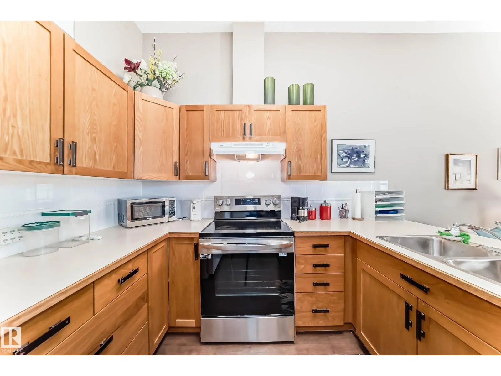 #134 78 MCKENNEY AV