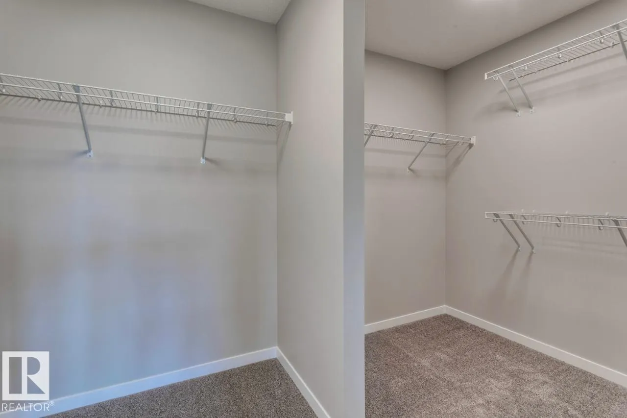 9483 228 ST NW