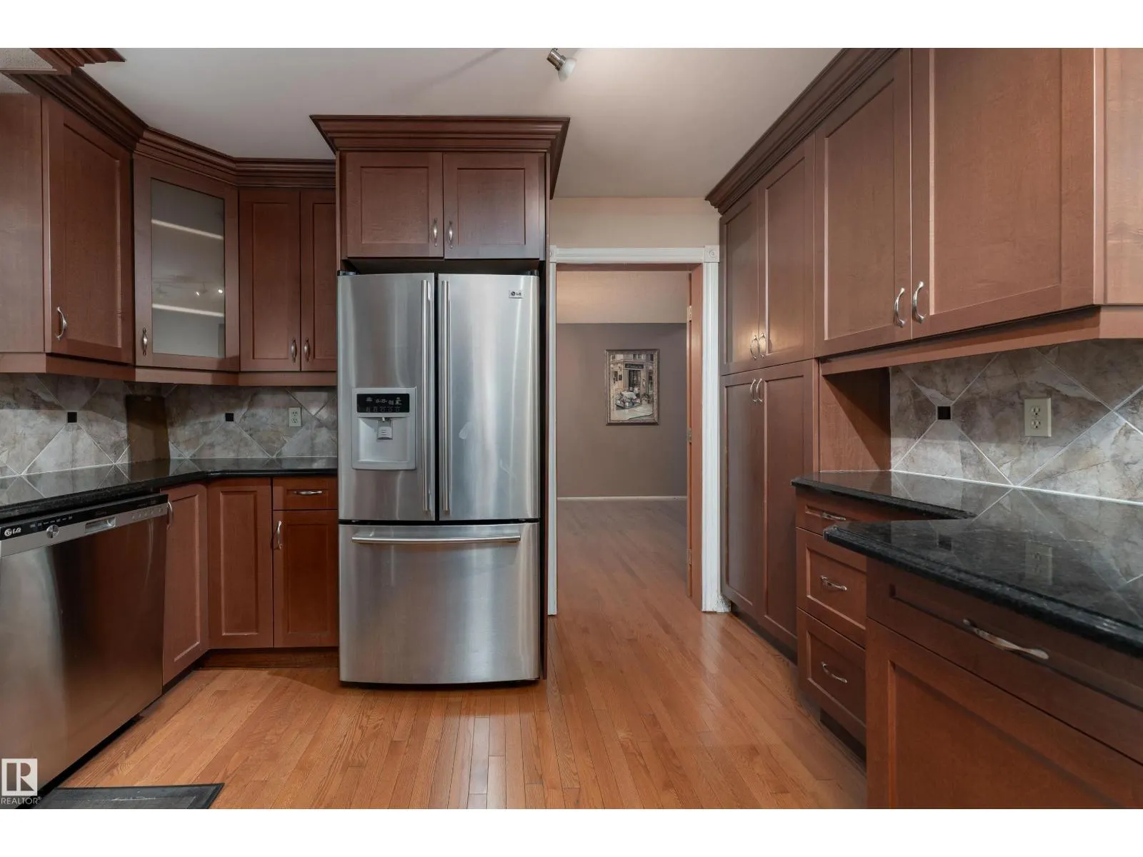 5310 39B AV NW