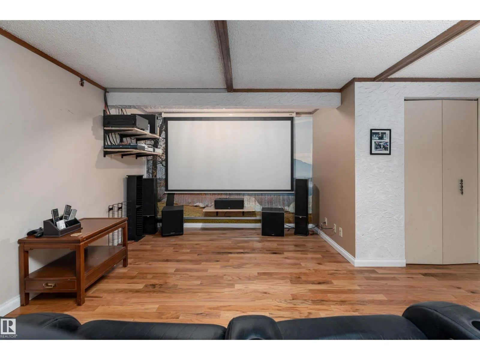 5310 39B AV NW