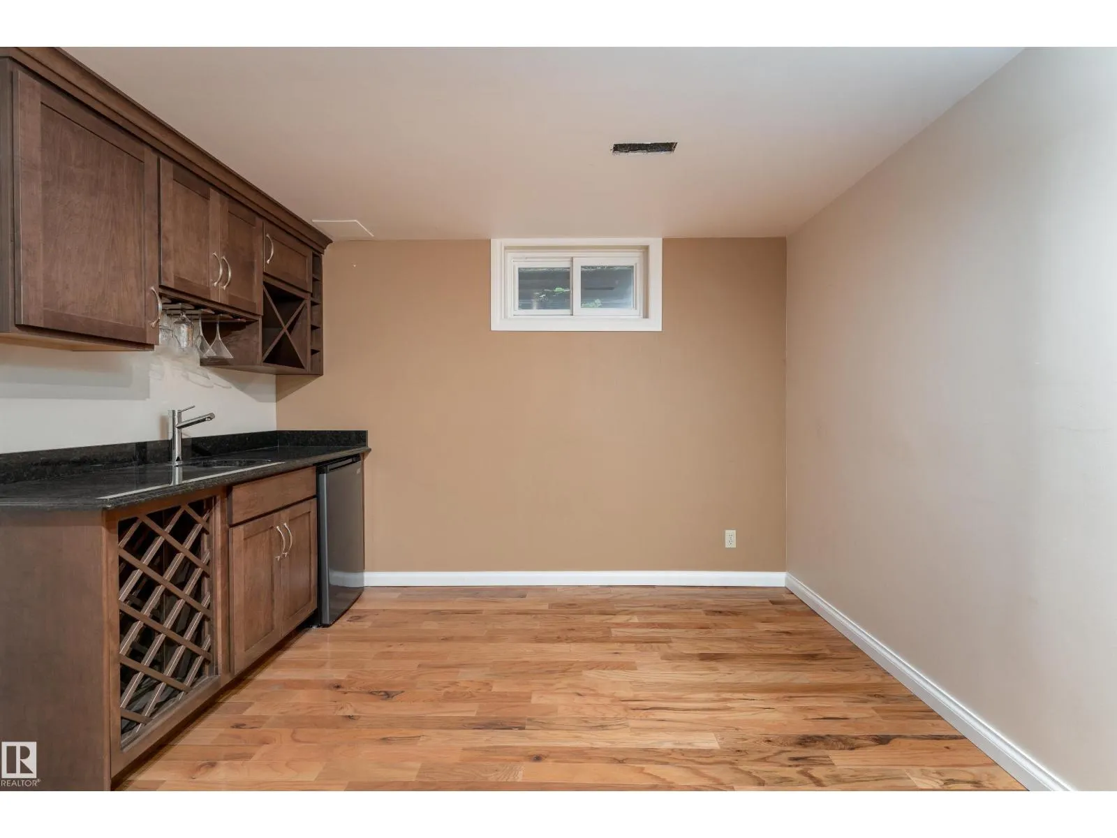 5310 39B AV NW