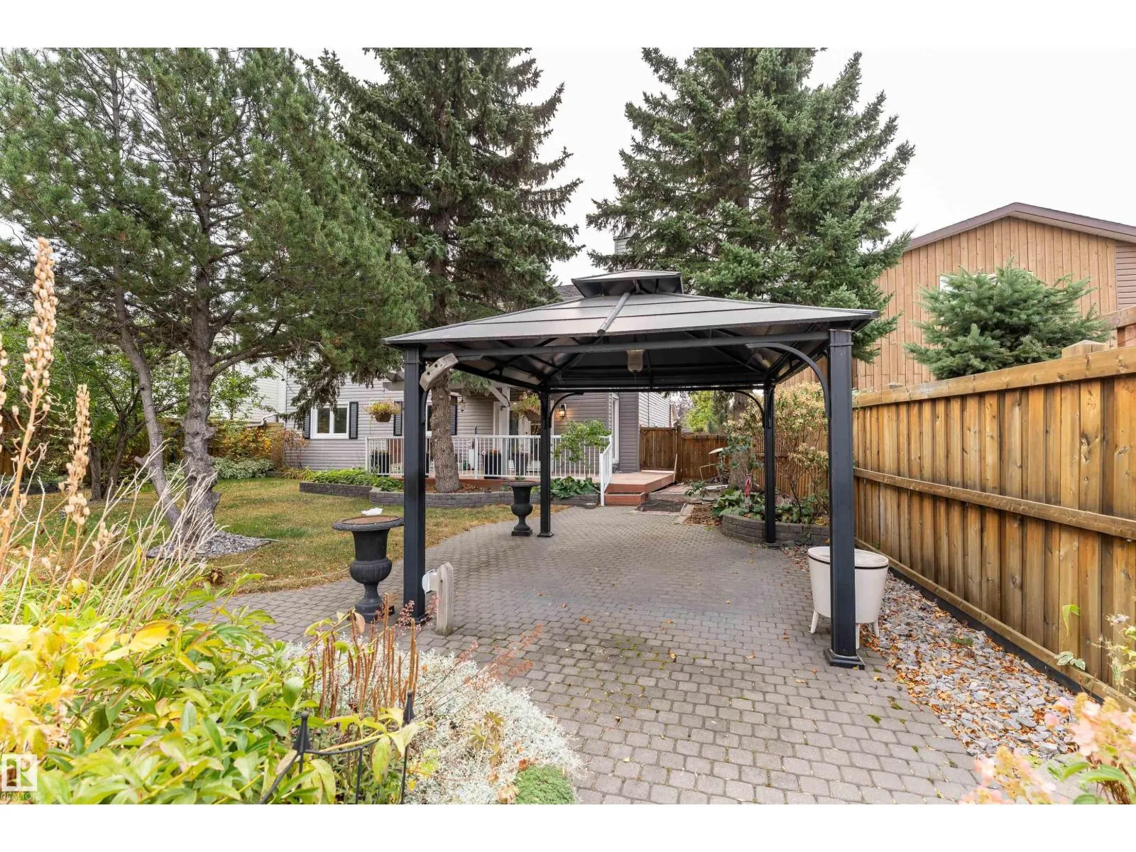 5310 39B AV NW