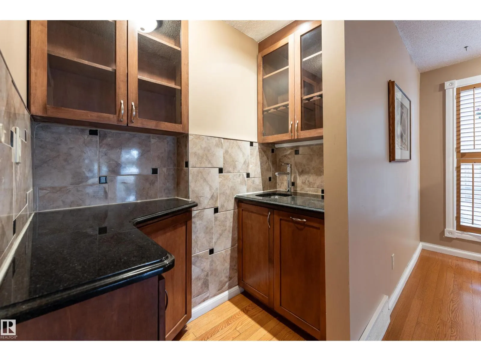 5310 39B AV NW