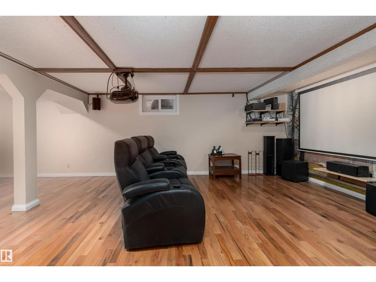 5310 39B AV NW
