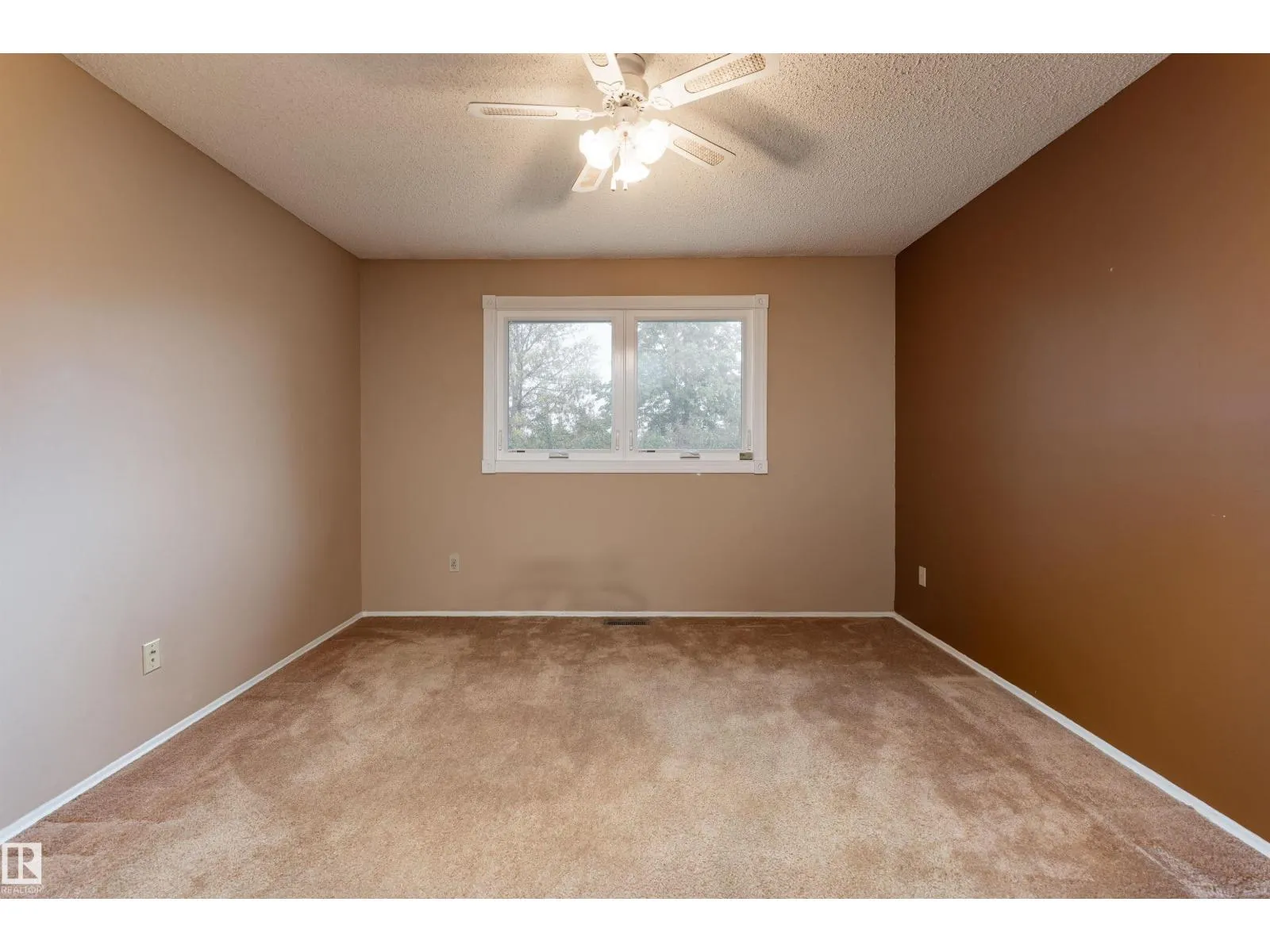 5310 39B AV NW