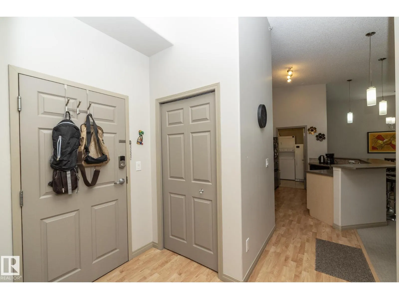 #407 5280 Terwillegar BV NW