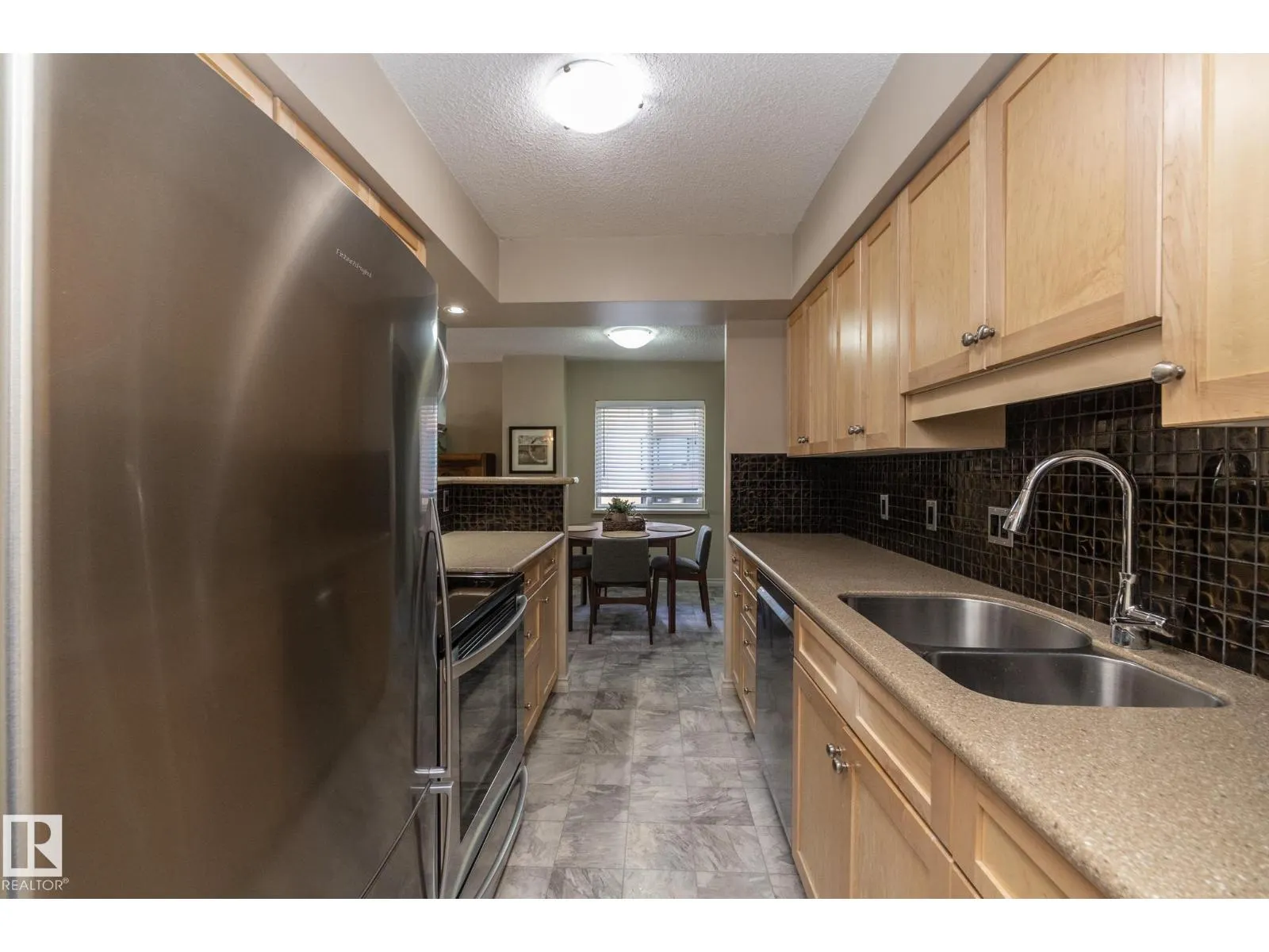 #205 10130 114 ST NW