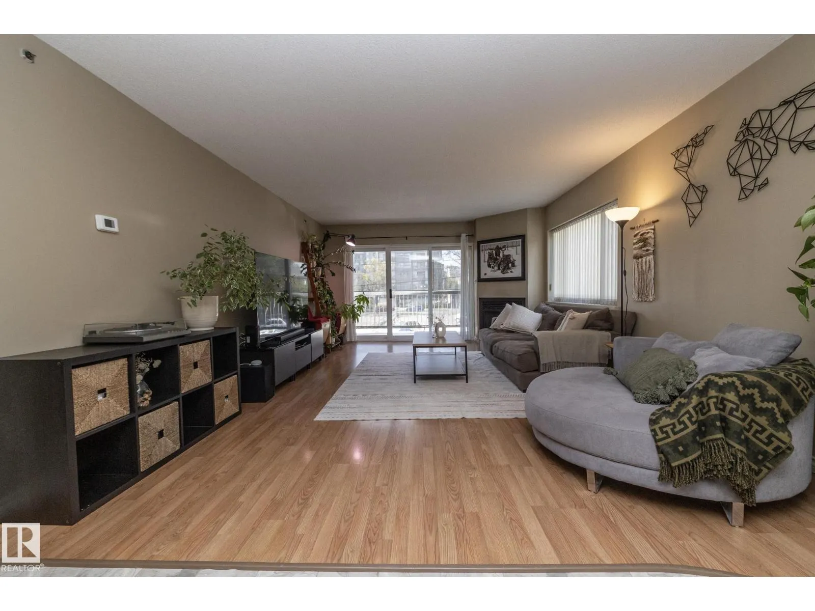 #205 10130 114 ST NW