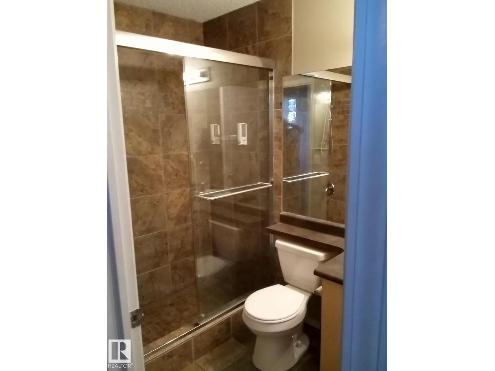 7905 12 AV SW