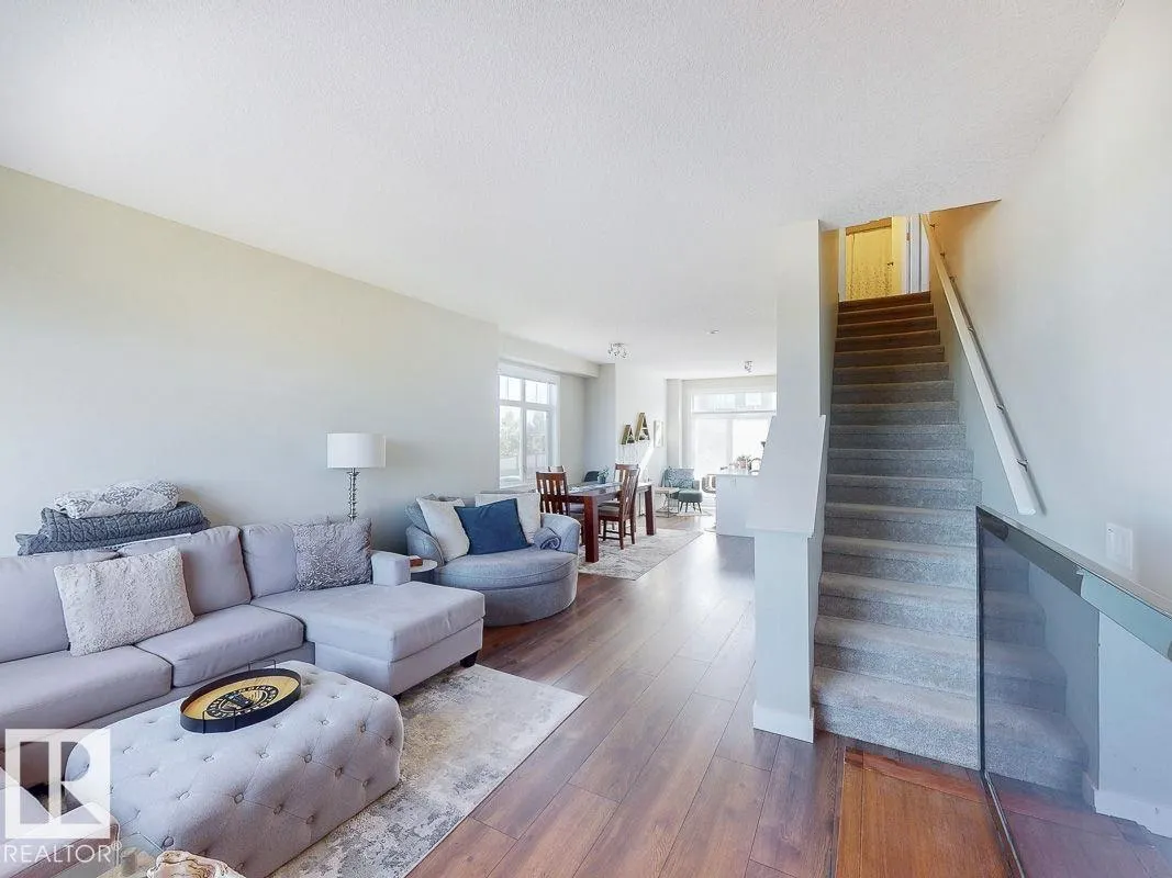 #81 600 BELLEROSE DR