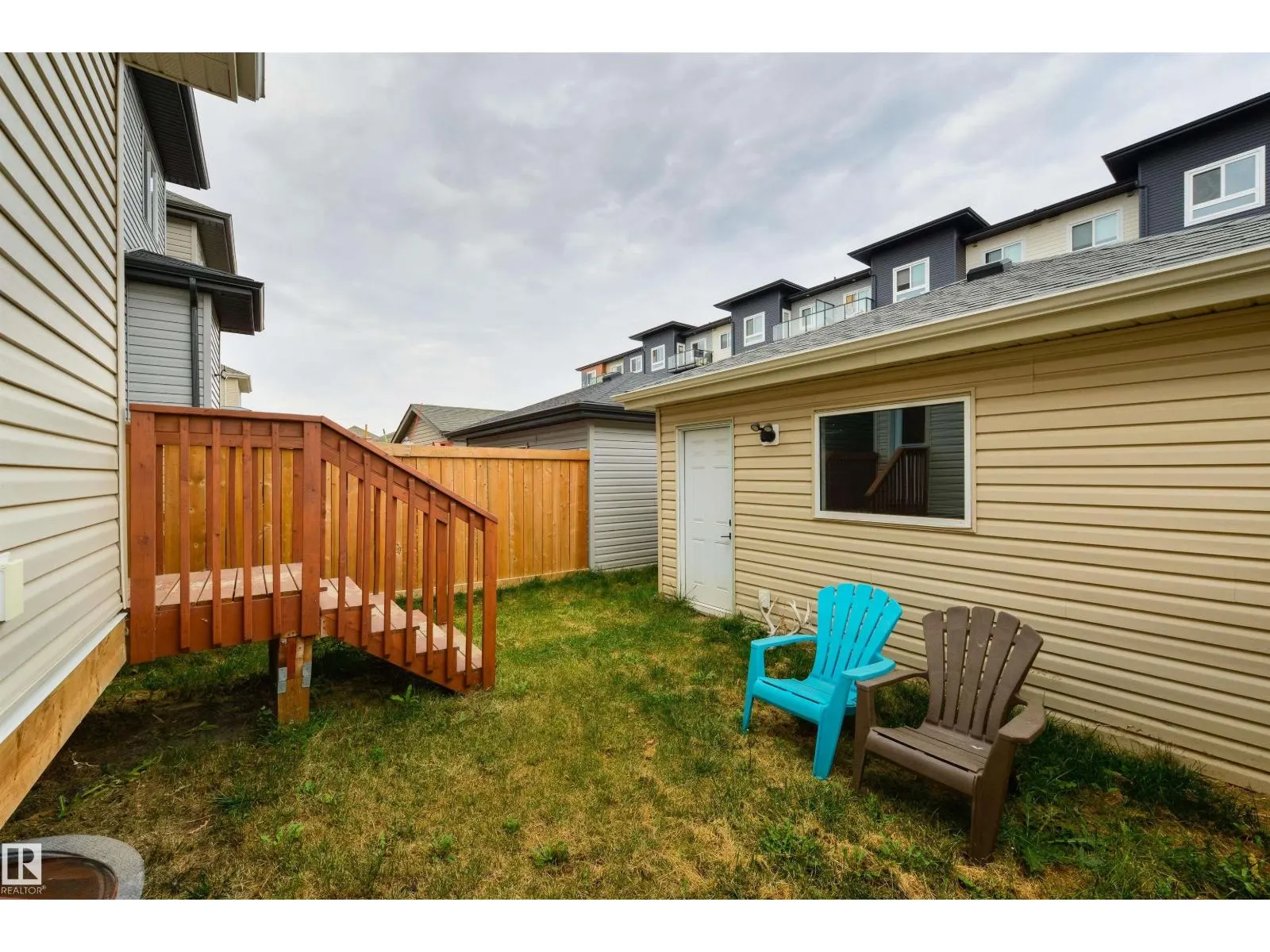 17648 62 ST NW