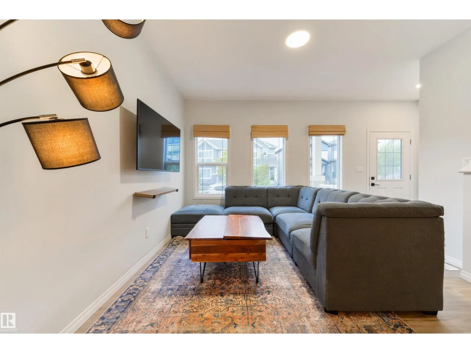 17648 62 ST NW